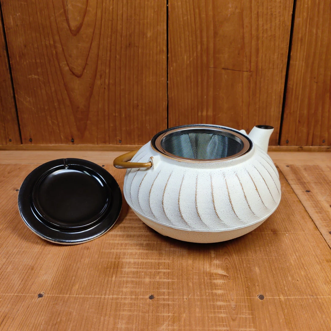 Cheap 🥰 Miya Coffee & Tea Tools Cast Iron Teapot - White + Gold 22oz 😍 5 Miya Coffee & Tea Tools Cast Iron Teapot - White + Gold 22oz