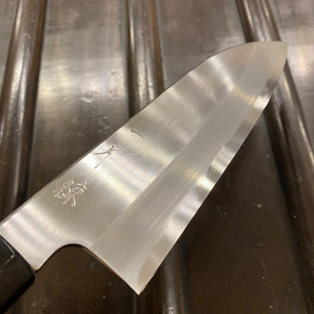 Hot Sale ๐ Hitohira Kikuchiyo Ren 180mm Santoku Shirogami #2 ๐ฅ 5 Hitohira Kikuchiyo Ren 180mm Santoku Shirogami #2
