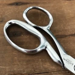 Hot Sale ✔️ Ernest Wright 8.25" 👗 Dressmaker Shears - Carbon Steel Fabric 😍 16 Ernest Wright 8.25