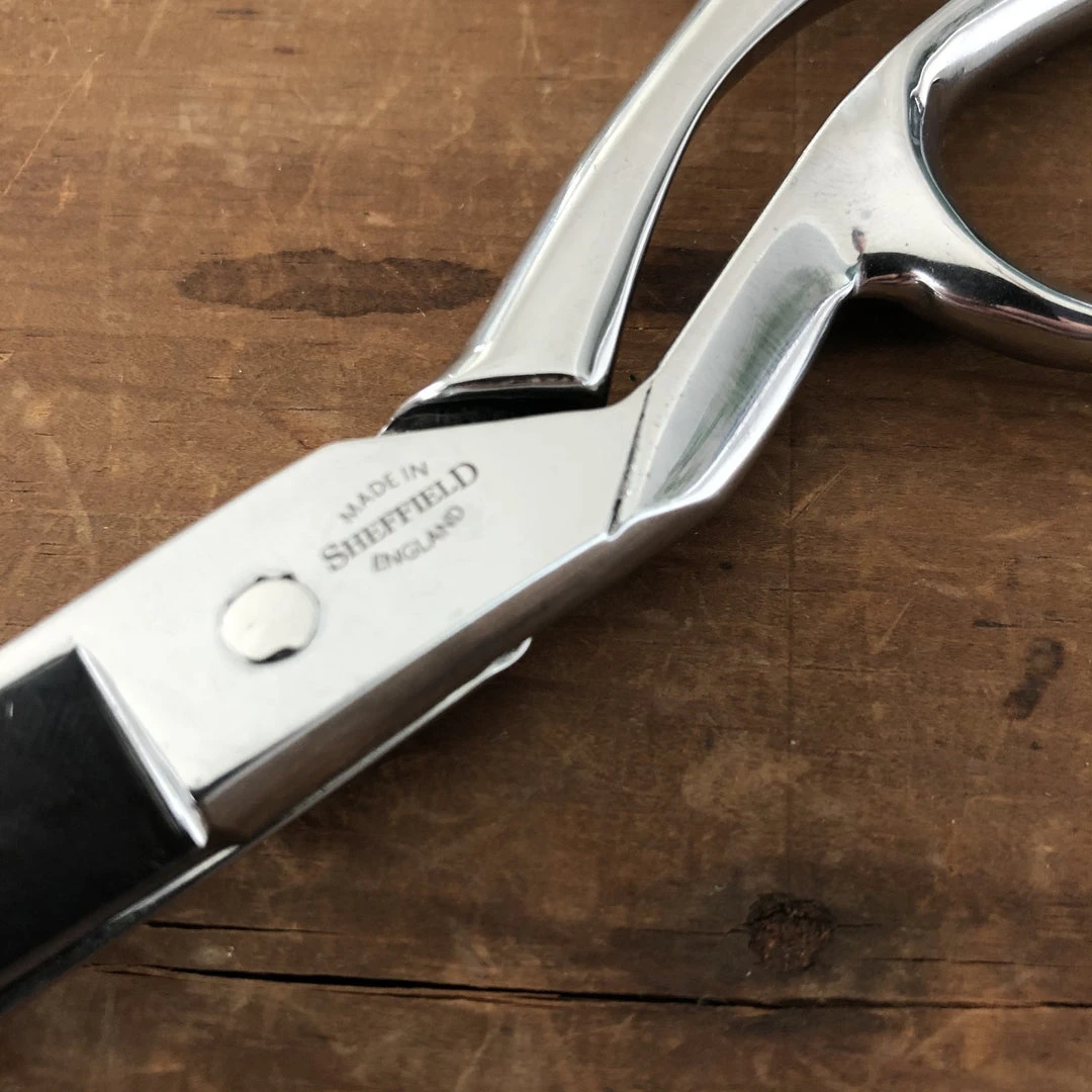 Hot Sale ✔️ Ernest Wright 8.25" 👗 Dressmaker Shears - Carbon Steel Fabric 😍 5 Ernest Wright 8.25" Dressmaker Shears - Carbon Steel Fabric