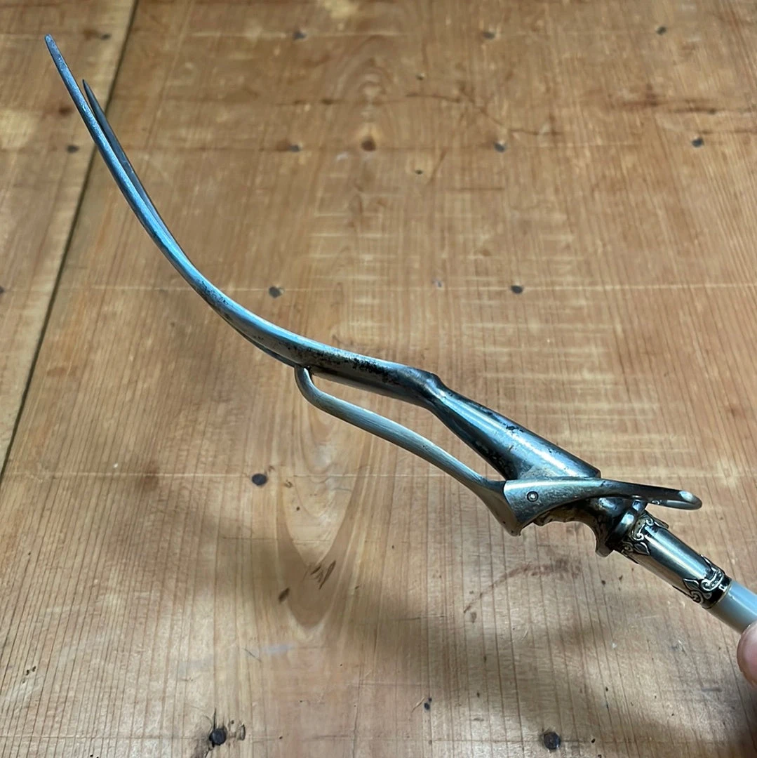 Flash Sale ๐งจ Bernal Cutlery Table | Steak LF&C Universal Carving Set Carbon Steel & ๐ฉ Mother Of Pearl In Box Early 20th C 1909- ๐ 11 Bernal Cutlery Table | Steak LF&C Universal Carving Set Carbon Steel & Mother Of Pearl In Box Early 20th C 1909-