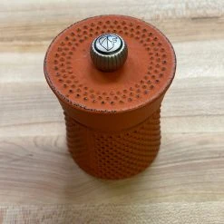 Peugeot Bali Fonte Manual Pepper Mill In Cast Iron Orange 8 Cm