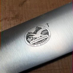 Hitohira NOS Victorinox 7.5