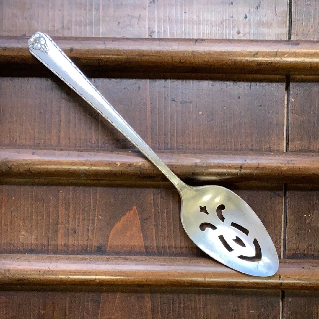 Best Pirce ๐ Bernal Cutlery Assorted Large Silver Plate Slotted Spoons 8.5-9" ๐ 3 Bernal Cutlery Assorted Large Silver Plate Slotted Spoons 8.5-9"